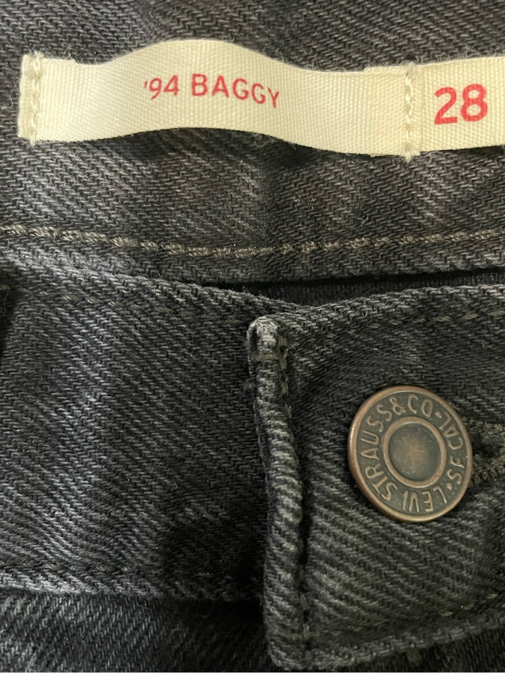 Levi's Cotton Women's 94 Baggy Jeans in Washed Black - Picture 9 of 10